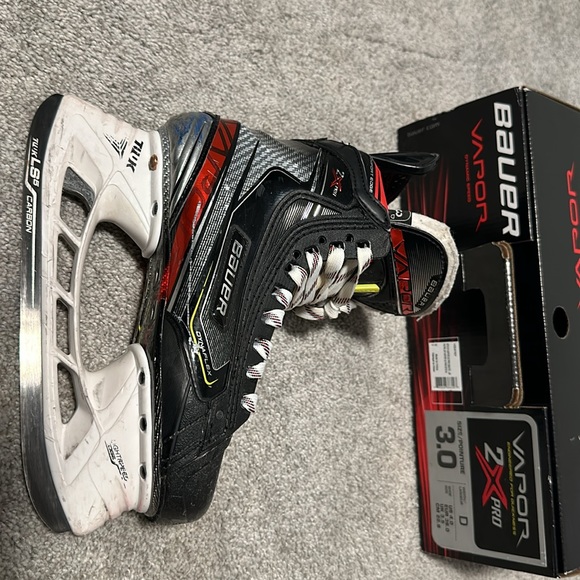 Bauer Vapor 2X Pro Junior Ice Hockey Skates - Picture 5 of 16